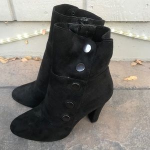 Forever 21 heeled boot zip up side